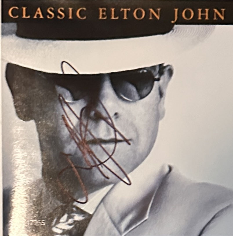 Elton JOHN Autographed CD Cover